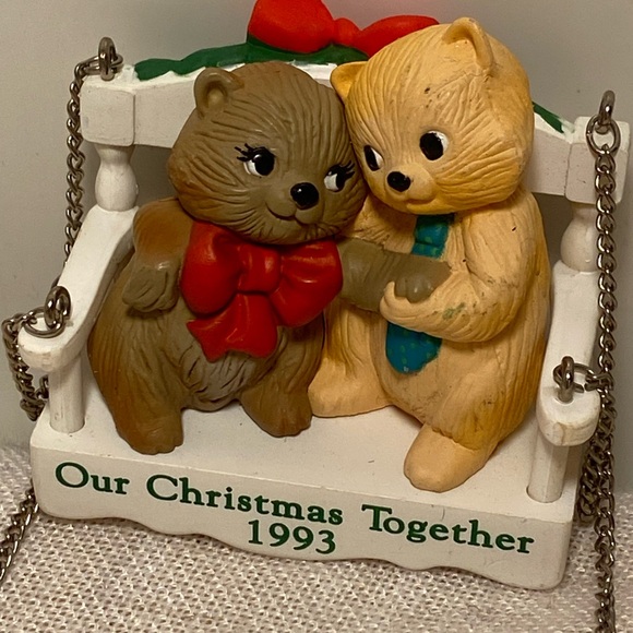 Vintage cat ornament Hallmark Our Christmas Together 1993 cat couple on a Swing - Picture 3 of 16